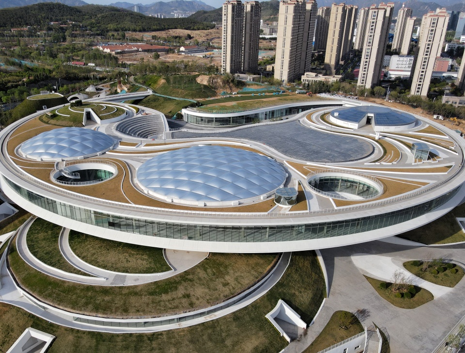 再度携手！从地标屋面到静享空间：云顶国际再筑青岛虚拟创享中心膜结构新工程