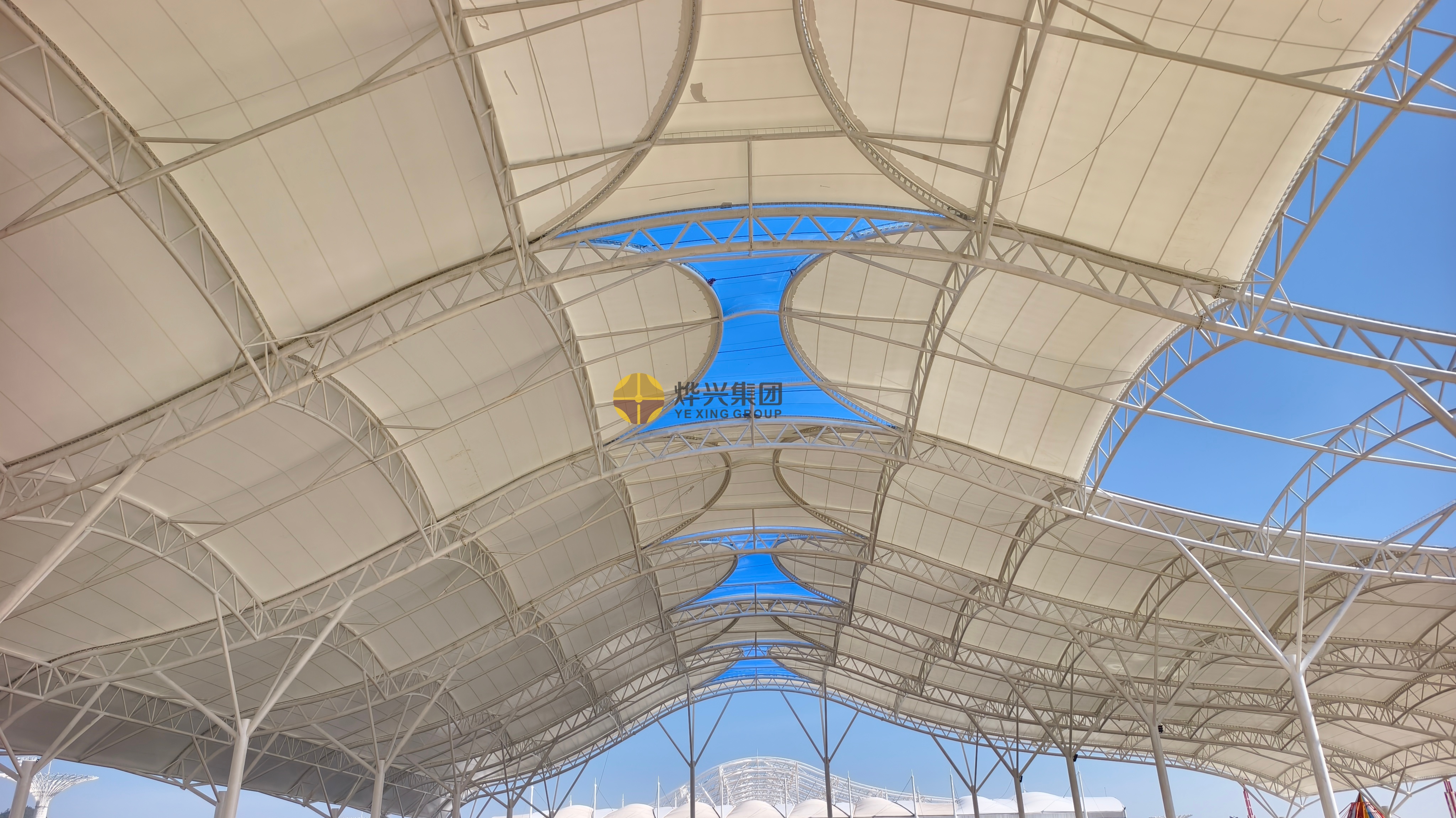 膜结构厂家| 云顶国际匠造越南张拉膜游乐长廊项目落成